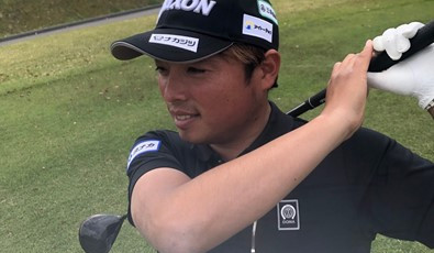 男子プロゴルファーと初契約